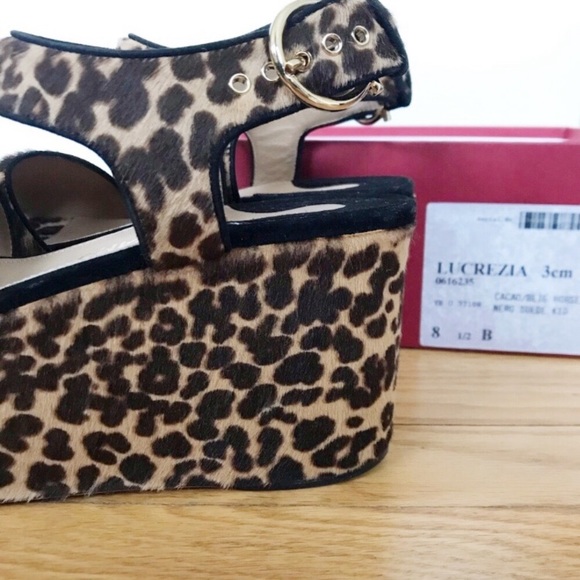 ❌SOLD❌ SALVATORE FERRAGAMO Lucrezia Sandal 8.5 - Picture 3 of 5